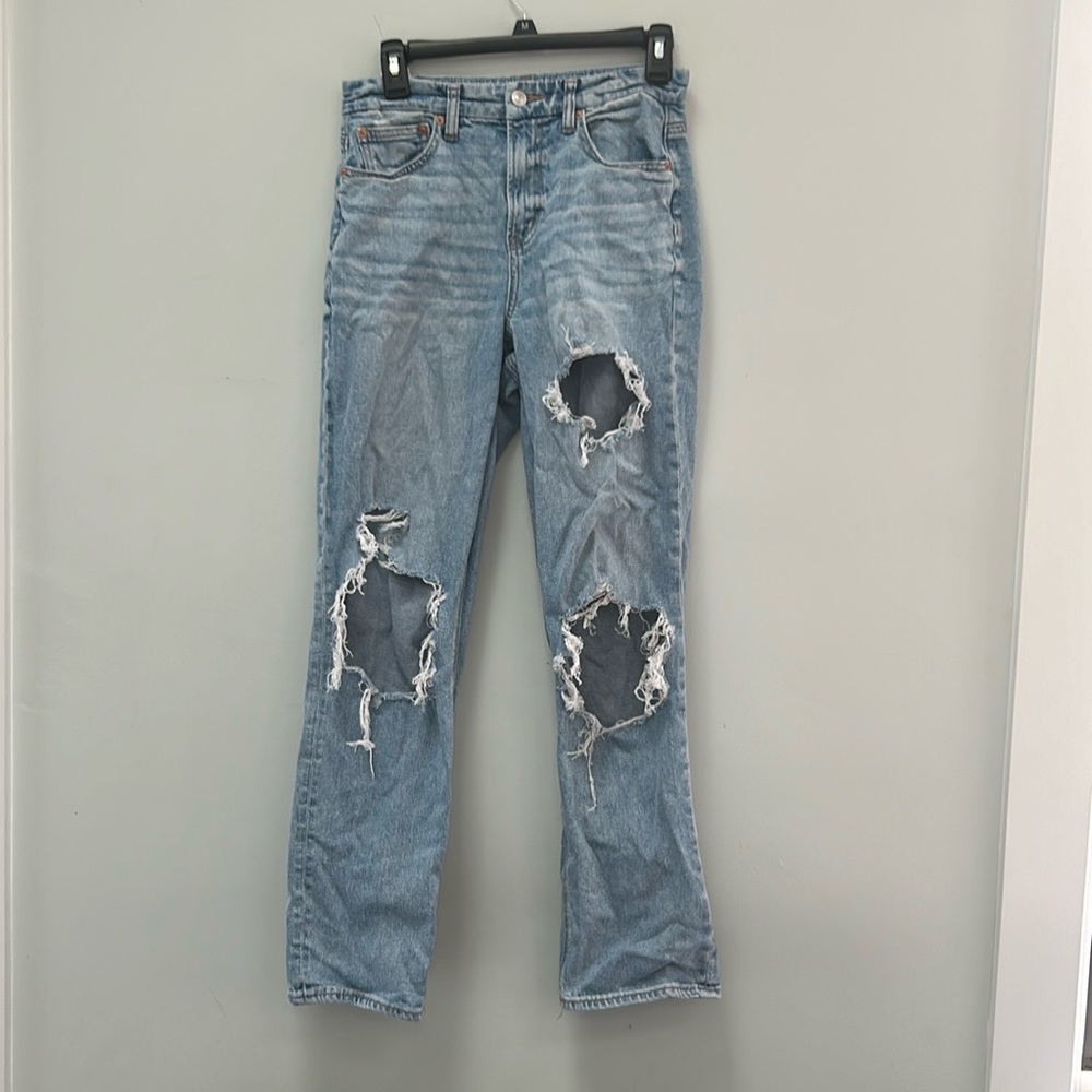 American eagle ripped jeans